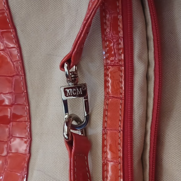 MCM Red Patent Crocodile Pattern Bag GUC - Picture 11 of 12